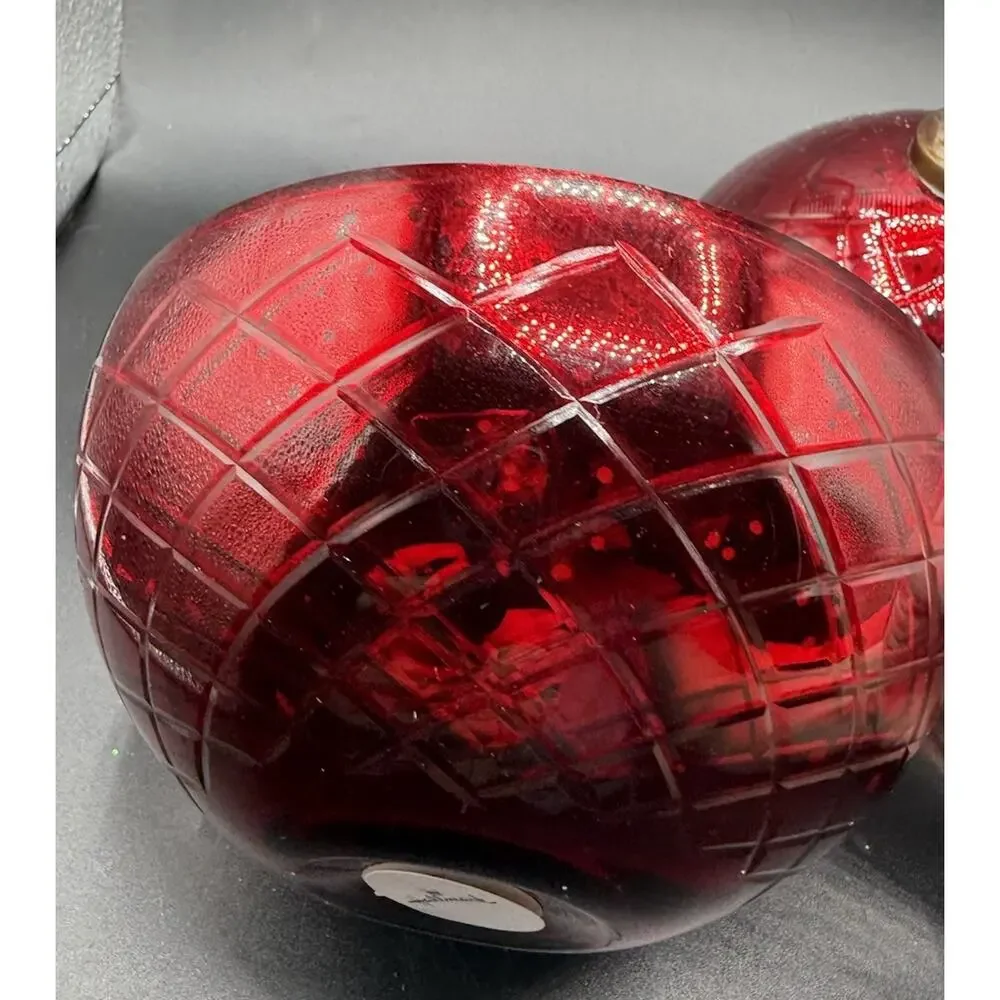 New! Hallmark RED Mercury Glass Ball Ornament CANDLE Fresh Cut Pine Scent -44D